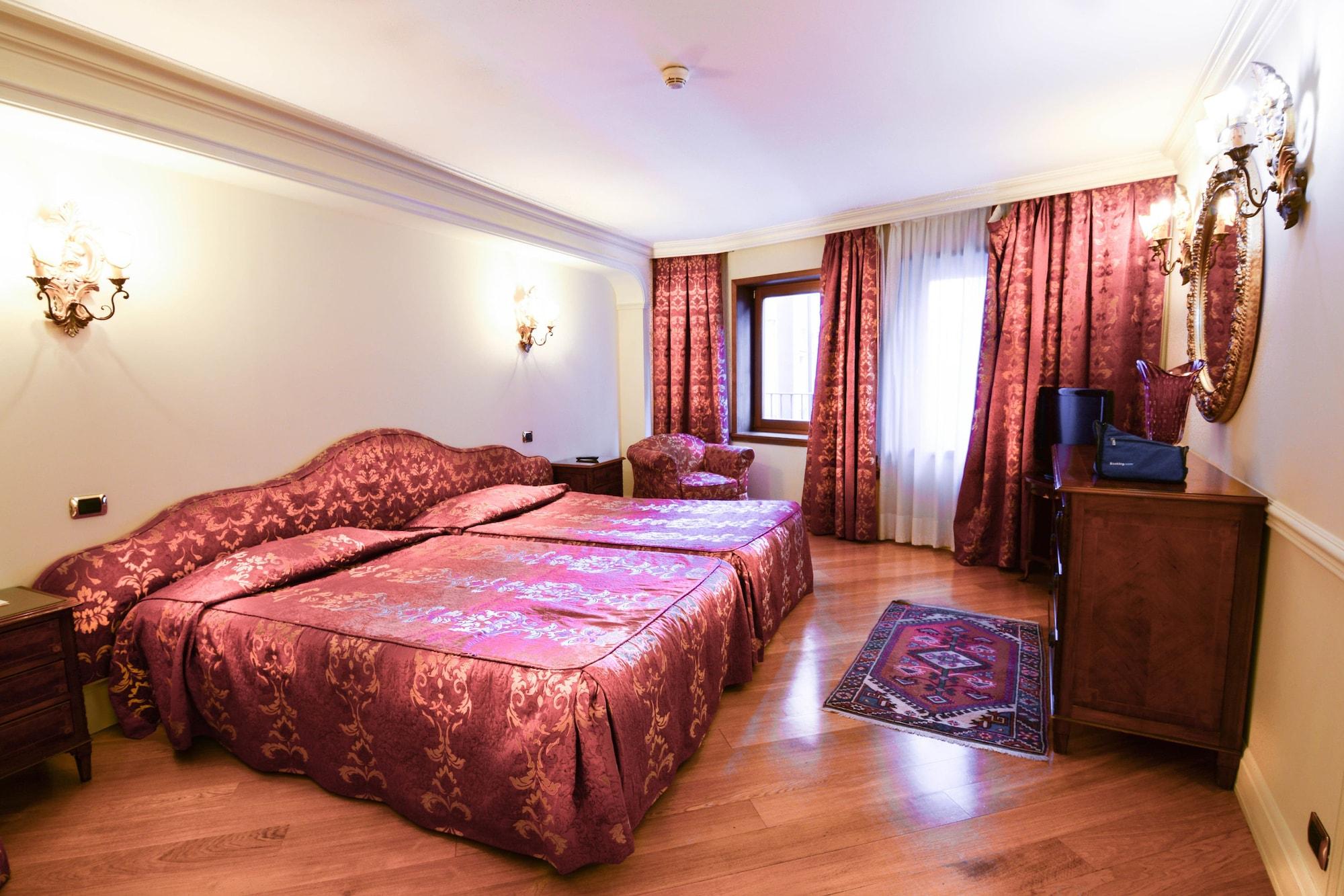 Hotel Suites Torre Dell'Orologio Venice - new 2024 prices, reviews ...